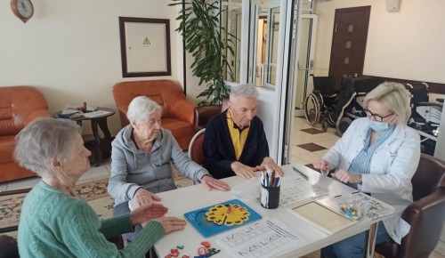 В геронтологическом центре «Тропарево» рассказали о способах профилактики деменции
