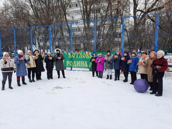 Для пенсионеров Котловки провели мероприятие «Зимние забавы»