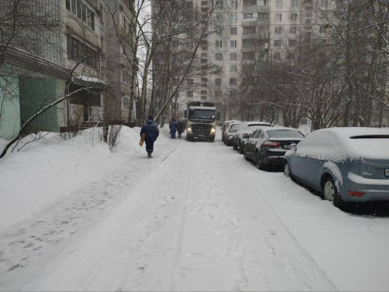 В Теплом Стане под колесами мусоровоза погибла женщина