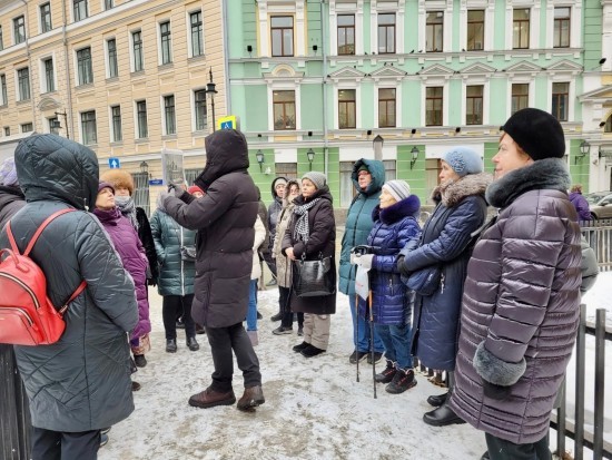 Долголетов из ЮЗАО ознакомят с достопримечательностями столицы