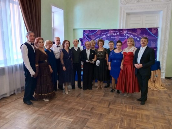 Танцевальный клуб «Ретро» принял участие в конкурсе по бальным танцам «Хрустальный башмачок 2023»