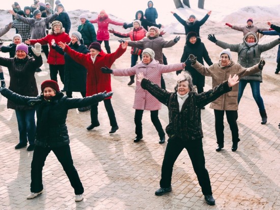 Воронцовский парк поздравил участников «Московского долголетия» с пятилетием проекта