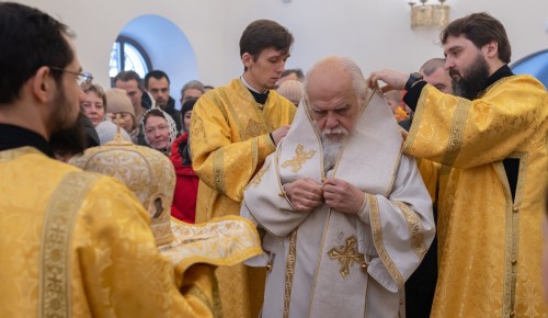 Епископ Верейский Пантелеимон освятил крестильный храм в честь преподобного Сергия Радонежского
