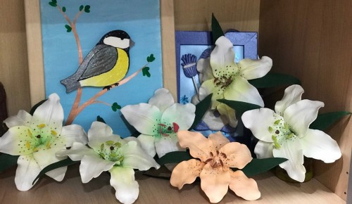 Учащиеся Воскресной школы Котловки изготовили пасхальные подарки для больных  детей