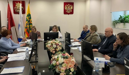 В управе Ломоносовского района прошло заседание комиссии по делам несовершеннолетних