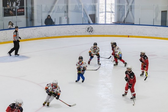 Воспитанники Свято-Софийского соцдома впервые посетили хоккейный матч