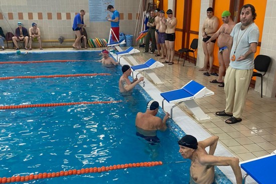 Команды Зюзина заняли вторые места на соревнованиях по плаванию