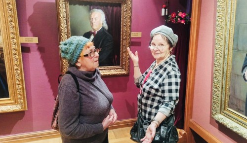 Жители геронтологического центра «Тропарево» побывали в картинной галерее Александра Шилова