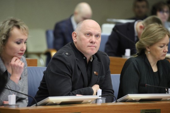 Олег Артемьев: Популярность электротранспорта будет расти за счет расширения маршрутов электробусов