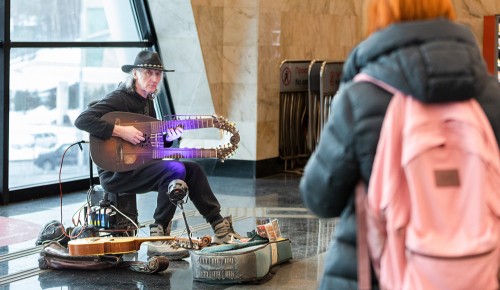 На станции БКЛ «Новаторская» проходят концерты участников проекта «Музыка в метро»