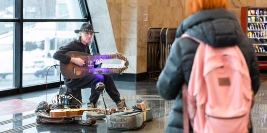 На станции БКЛ «Новаторская» проходят концерты участников проекта «Музыка в метро»
