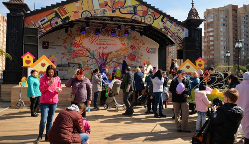 На площадке фестиваля «Пасхальный дар» в Теплом Стане 17 апреля выступит хор «Московского долголетия»