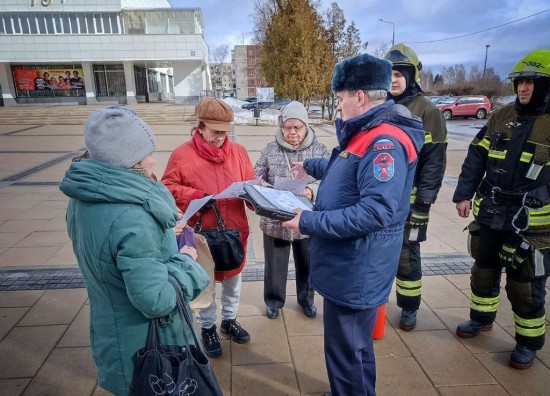 Рекомендации от работника Пожарно-спасательного центра отдыхать на природе и дачном участке — безопасно