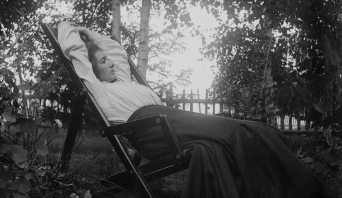 Главархив опубликовал фото москвичей из поездок