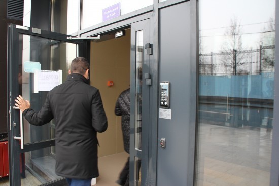 В домах по программе реновации в ЮЗАО открыты 30 сервисно-бытовых предприятий