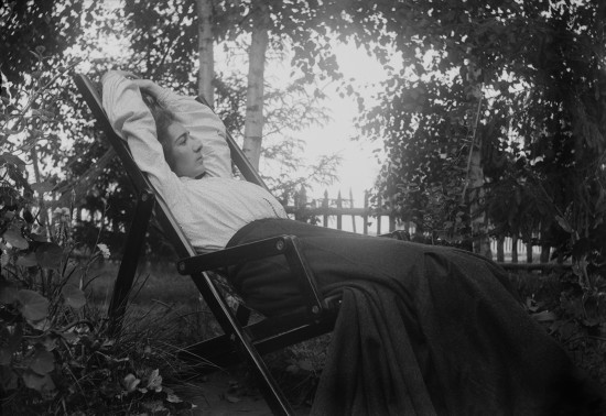 Главархив опубликовал фото москвичей из поездок