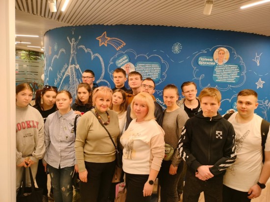 Студенты комплекса «Юго-Запад» посетили Всероссийскую ярмарку трудоустройства