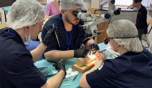 Студенты-медики РУДН стали призерами хирургической олимпиады