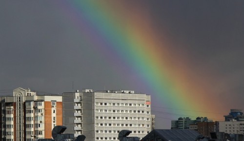 Облачная с прояснениями погода ждет жителей ЮЗАО в первые майские праздники