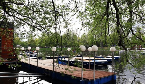 Сезон водных прогулок стартует в Воронцовском парке