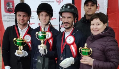 Спортсмены из СД «Обручевский» победили на городских соревнованиях по конному спорту