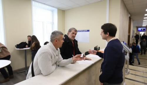 Волонтеры рассказали об интересе москвичей и гостей столицы к информации о службе по контракту
