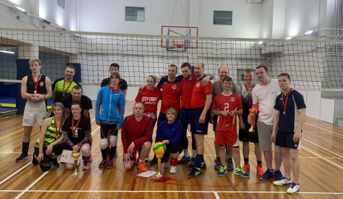 Команда Черемушек заняла третье место в окружных соревнованиях по волейболу