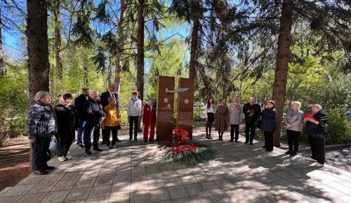 Библиотеки №174 и №179 поучаствовали в мемориально-патронатной акции в честь Дня Победы