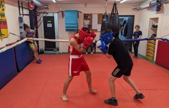 Спортсмены ЦСД «Атлант» СП «Ломоносовский» провели тренировку по боксу и кикбоксингу