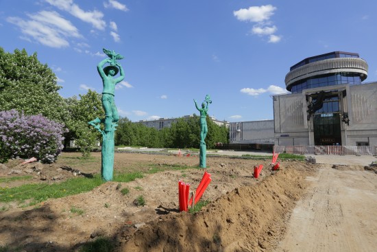 «Олени» в «Камышах». В нашем округе началось благоустройство парка имени 40-летия ВЛКСМ
