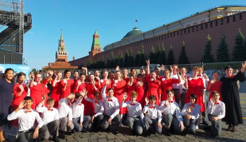 Театр юных москвичей выступил на концерте «Россия — страна Первых» на Красной площади