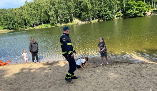 Сотрудники МЧС провели акцию "Безопасные выходные"