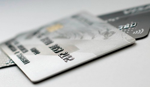 Полицейские из Конькова задержали похитителя карты из банкомата