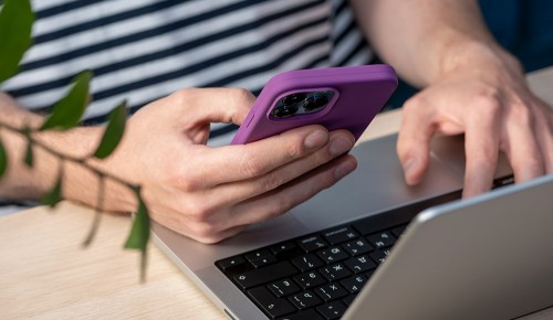 В Южном Бутове злоумышленник списал деньги с чужого счета, подсмотрев пароль