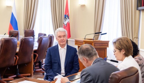 Собянин представил в МГИК подписи муниципальных депутатов в поддержку своего выдвижения