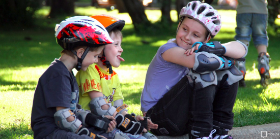 «Мой спортивный район» расширяется до 74 площадок и запускает тренировки по роллер-спорту