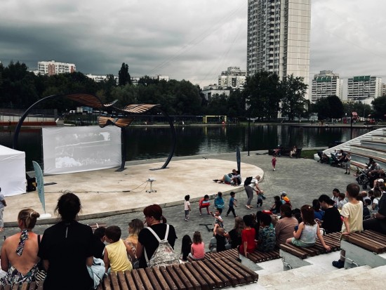 В ЮЗАО продлили программу мероприятий к Дню семьи, любви и верности