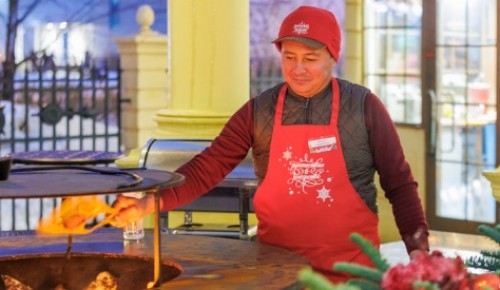Гостей фестиваля «Вкусы России» в Черемушках научат готовить блюда на офирах