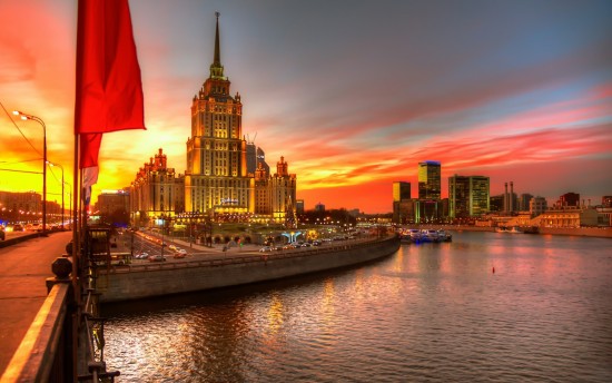 «Долголеты» Северного Бутова могут записаться на пешие экскурсии по Москве
