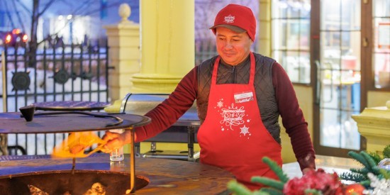 Гостей фестиваля «Вкусы России» в Черемушках научат готовить блюда на офирах