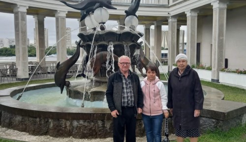 Жители геронтологического центра «Тропарёво» побывали в парке Северного речного вокзала