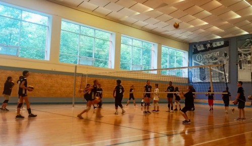 Ученики секции по волейболу школы №117 побывали на спортивных сборах