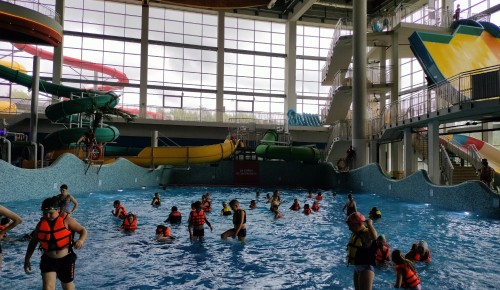 Акция "Научи ребёнка плавать!" в аквапарке "Мореон"