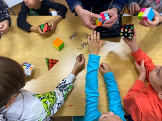 Юных посетителей галереи «Беляево» научат решать головоломки