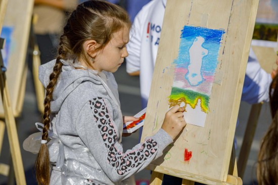 В Воронцовском парке проходят занятия по живописи