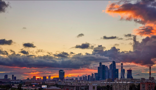 Сергей Собянин сообщил о повреждениях фасадов в башне Сити в результате атаки БПЛА