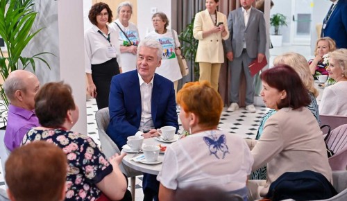 С вниманием к самому себе. В центрах московского долголетия запустили «Школу здоровья»