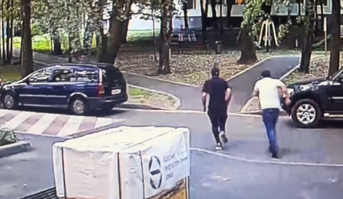 Двое мужчин ворвались в квартиру на ул. Островитянова и избили женщин