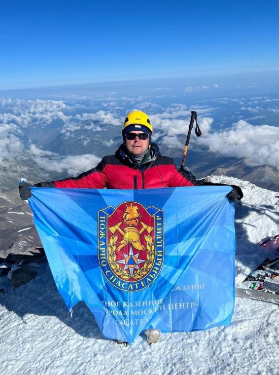«Лучше гор могут быть только горы…»: столичные спасатели отмечают день альпиниста