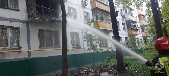 Огнеборцы ЮЗАО потушили пожар в Зюзино